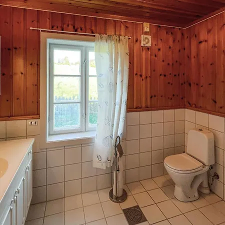 4 Bedroom Gorgeous In * Ryfoss